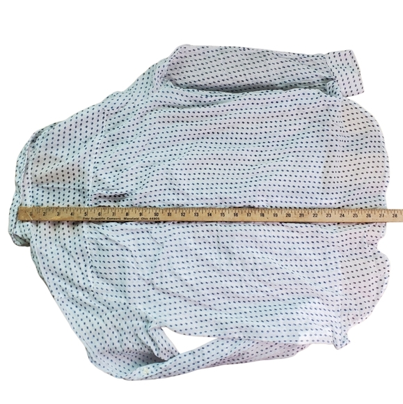 GAP White and Blue Button Down Shirt. Lightweight Boyfriend Fit. MED - Picture 9 of 9